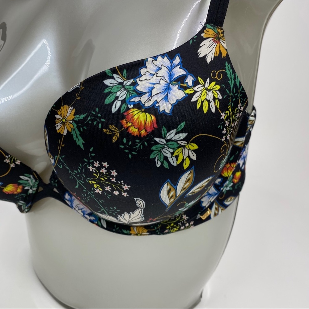 Victoria’s Secret Very Sexy Black Floral Push Up - Picture 5 of 7